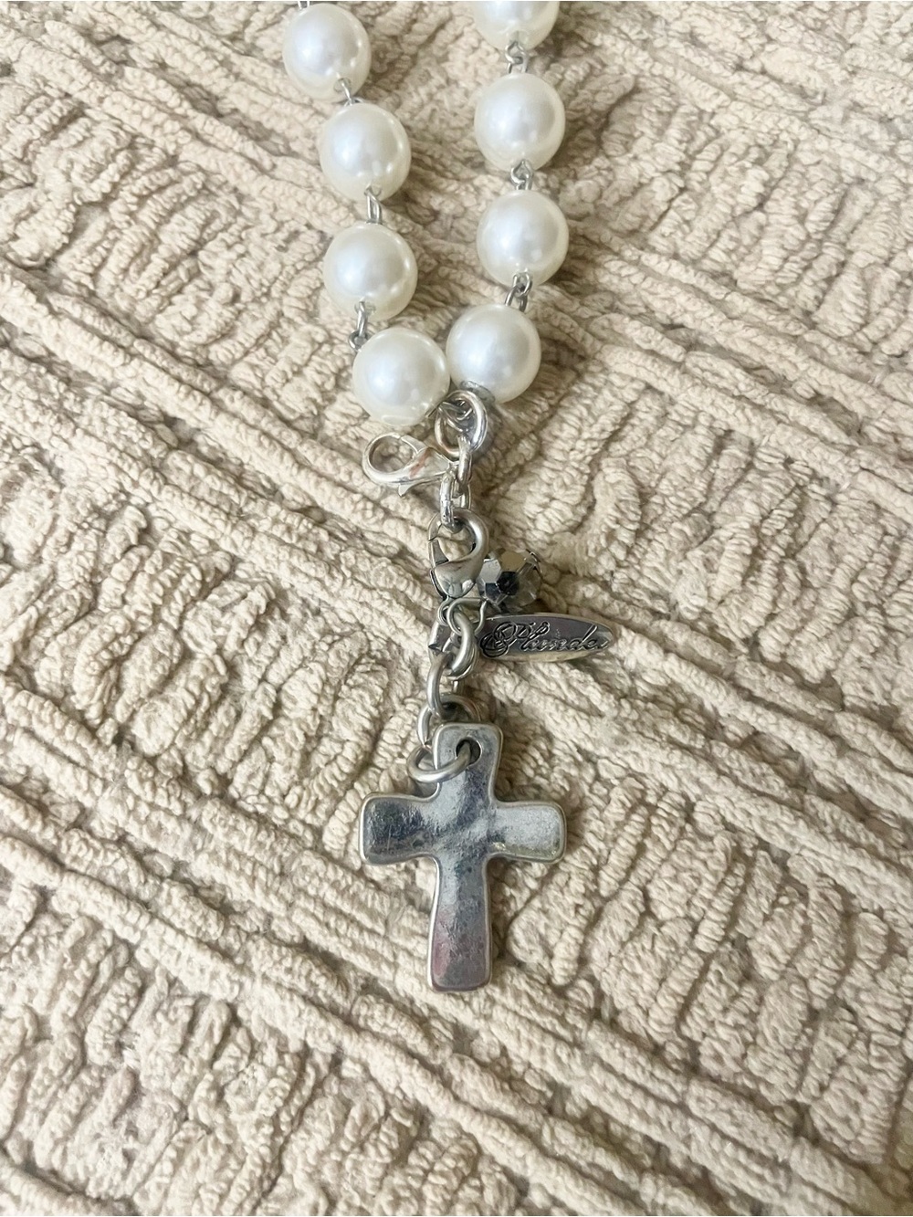 Plunder Faux Pearl Necklace with silver Cross Charm